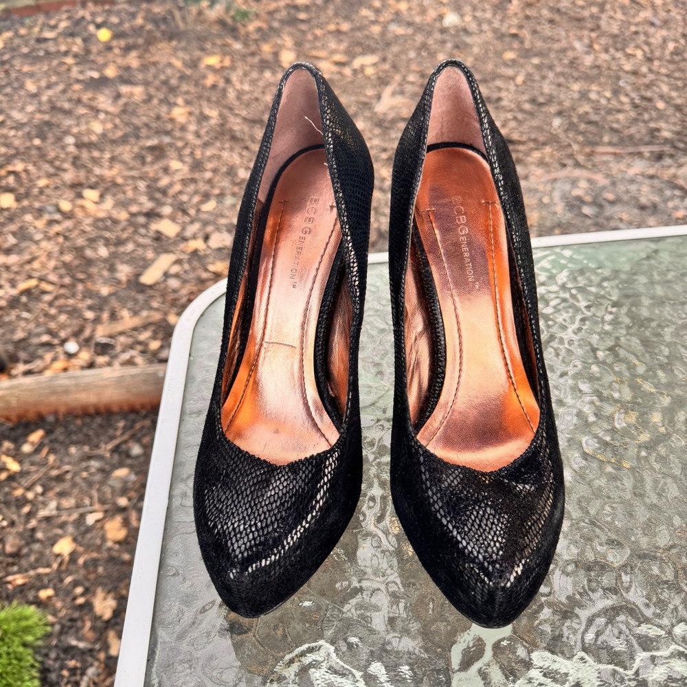 Bcbgeneration Black Snakeskin Embossed Platform P… - image 4